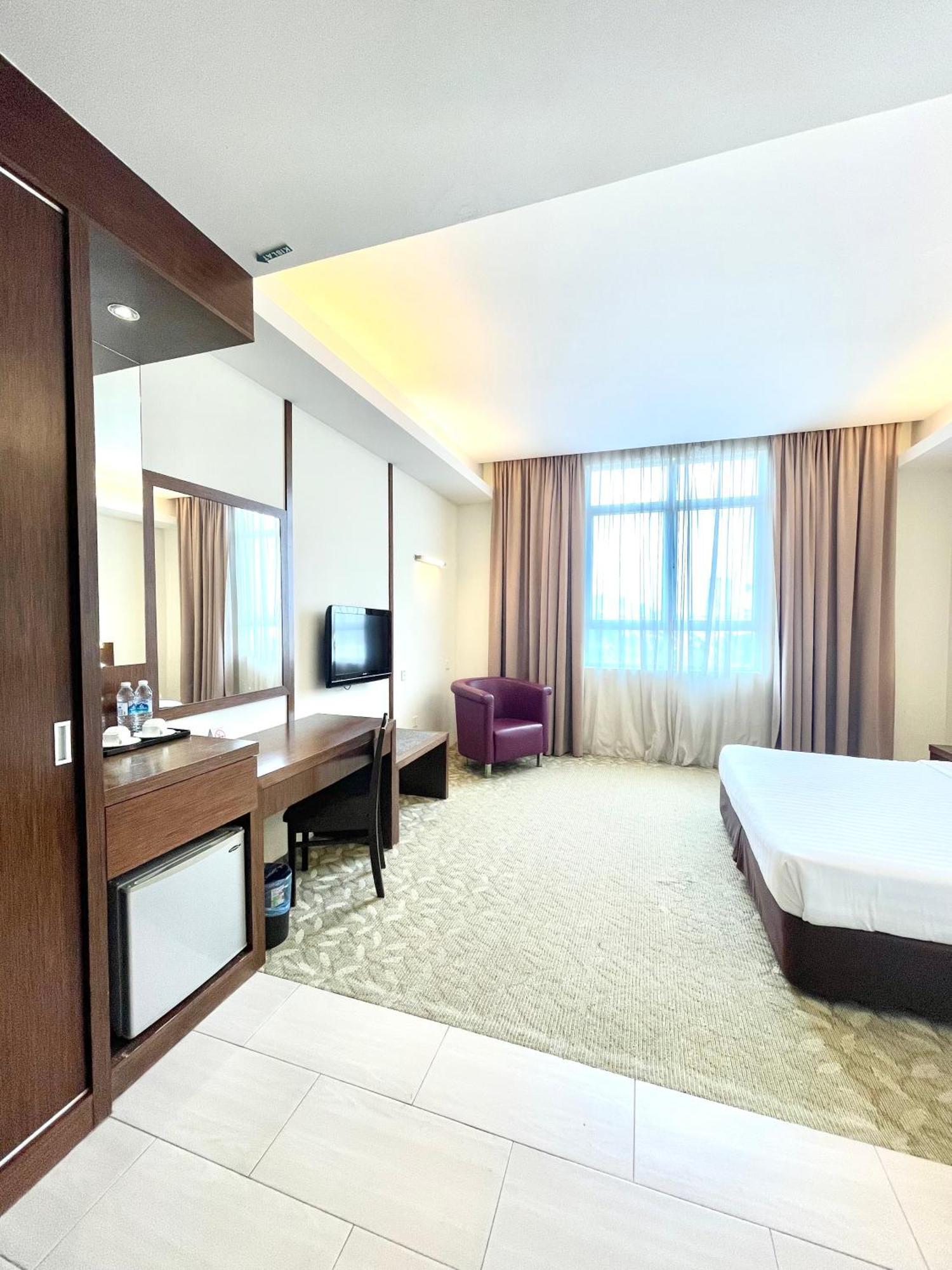 Seemsoon Hotel Іпох Екстер'єр фото